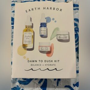 NWT Earth Harbor Dawn to Dusk Sample Kit